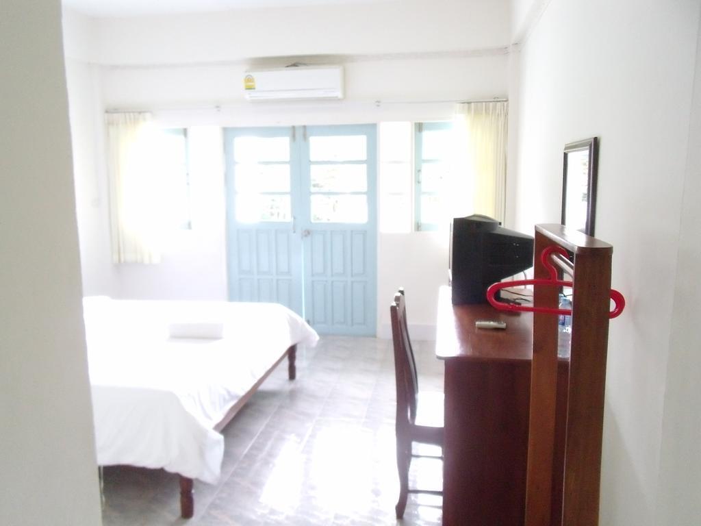 Albatross Guesthouse @ Thungwualaen Beach Pathiu Εξωτερικό φωτογραφία