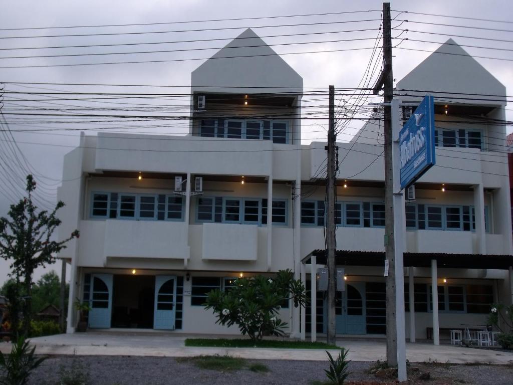 Albatross Guesthouse @ Thungwualaen Beach Pathiu Εξωτερικό φωτογραφία