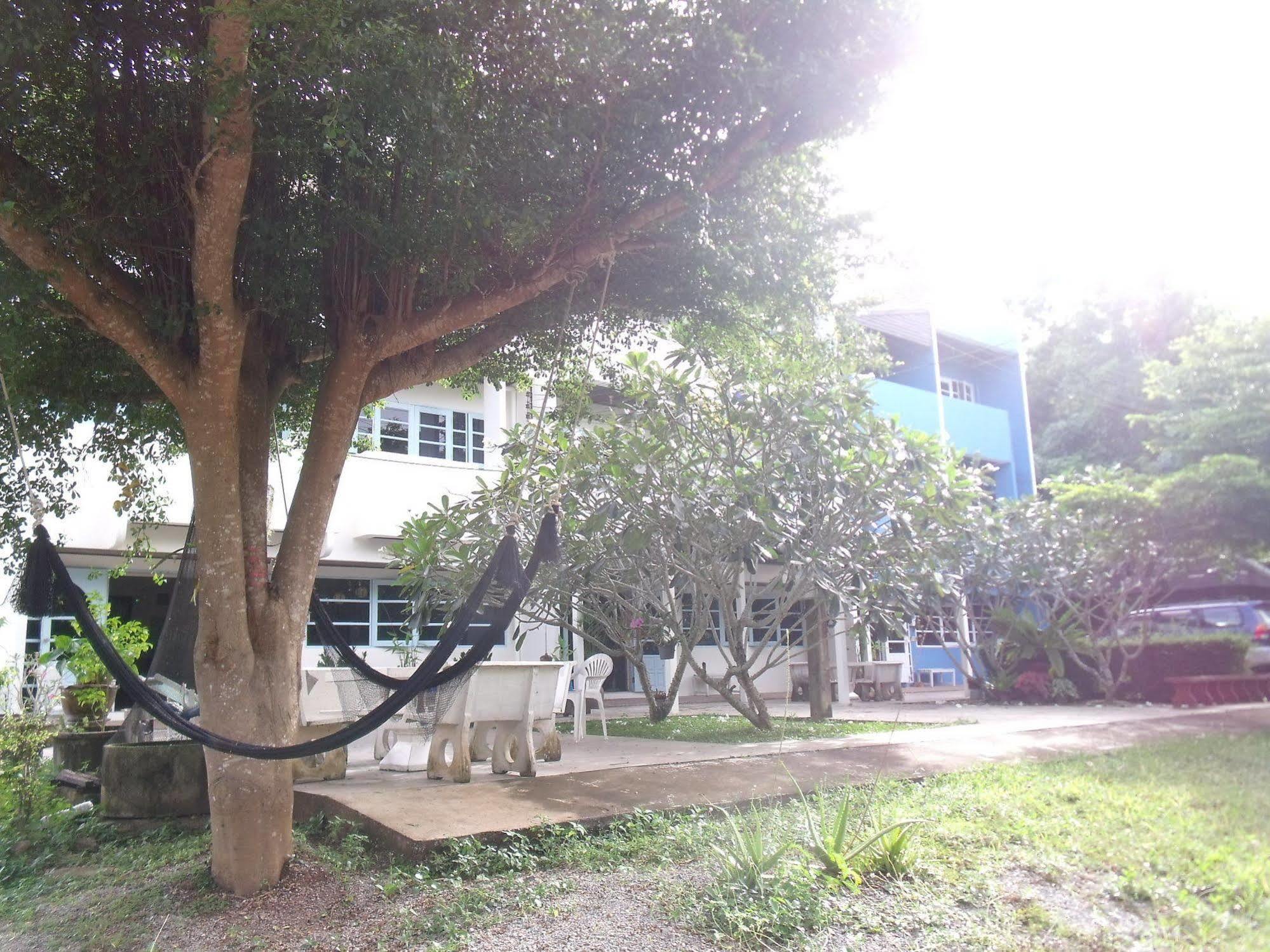 Albatross Guesthouse @ Thungwualaen Beach Pathiu Εξωτερικό φωτογραφία